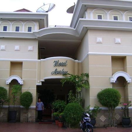 Archie Hotel Ternate Island Eksteriør billede